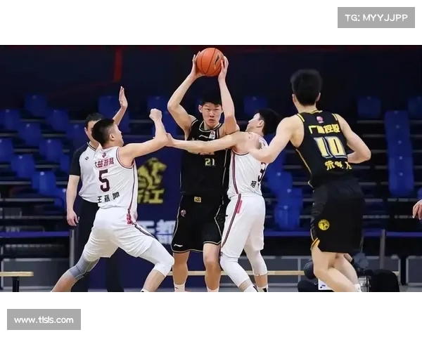 CBA疯狂一夜!北京冲进前4,领头羊倒下,山西险胜广东引争议 CBA疯狂一夜!北京冲进前4,领头羊倒下,山西险胜广东引争议